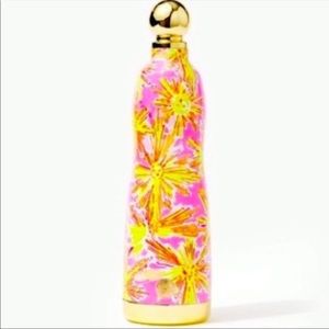 Lilly Pulitzer 24oz Squeeze the Day Water Bottle in Be the Shine Print